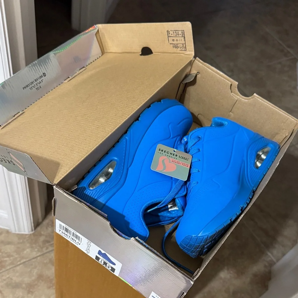 Skechers Electric Blue Sneakers - Picture 6 of 7